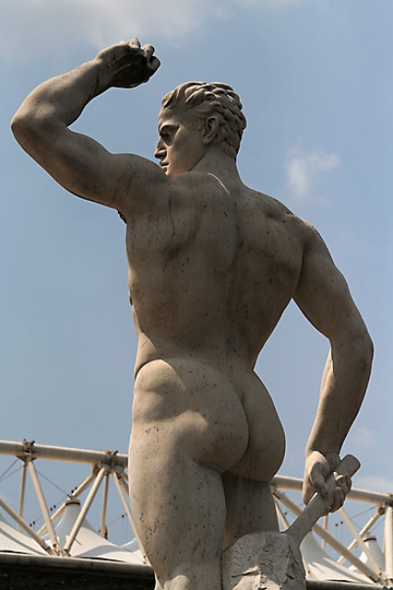 Stadio dei marmi 136